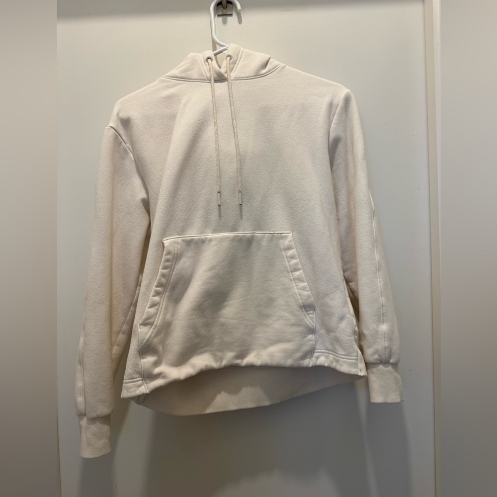 Athleta cream hoodie. Semi fitted. Size xs